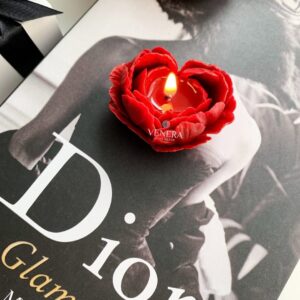 Red heart flower candle