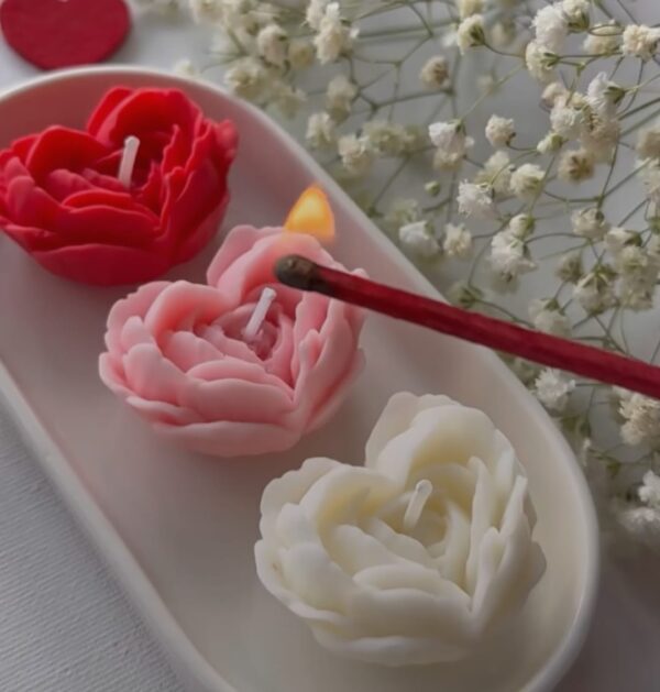 Heart Flower Candle - Image 3