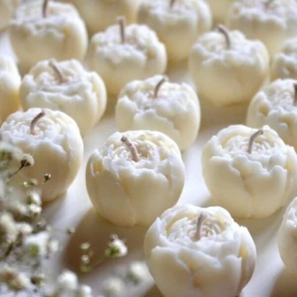 White Peony Flower Candle - Image 2