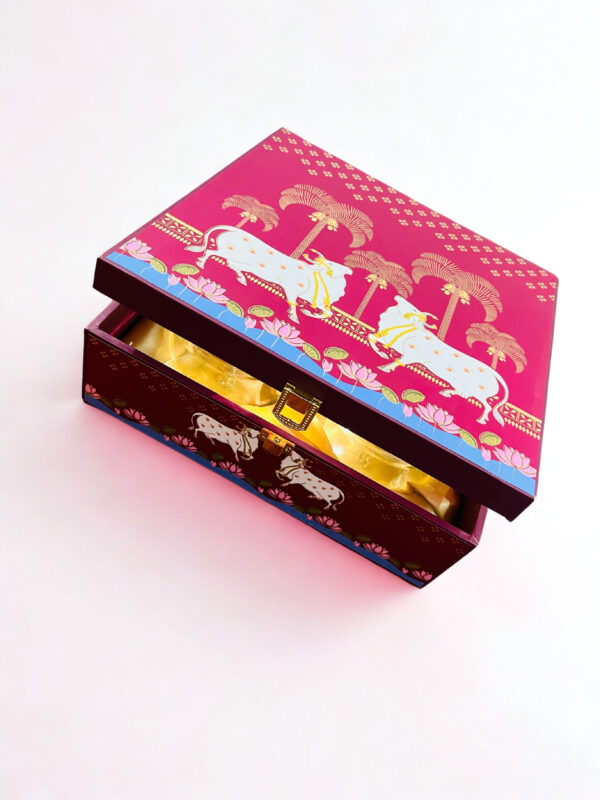 Pichwai Art Hamper Box with 4 printed salsa jars (9.5x9.5x3.5 Inches)